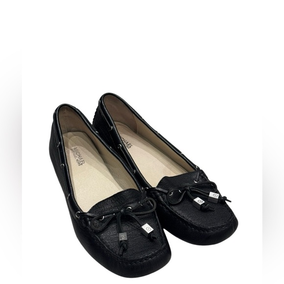 Women’s Michael Kors Sutton Black Leather Slip- On Tassel Loafers: 7.5 - Picture 3 of 10